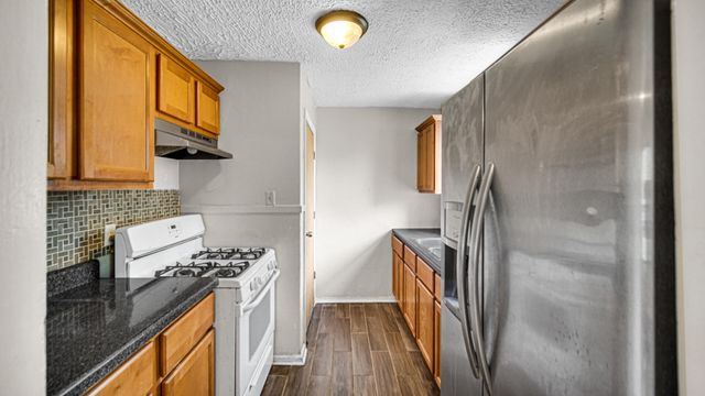 6740 Wicker, Hammond, IN 46323