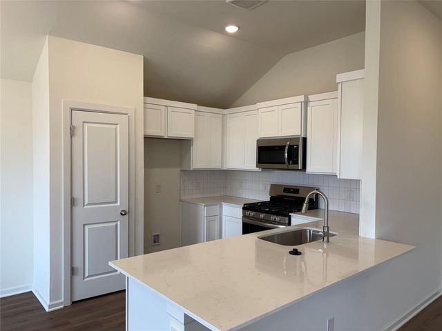 9105 Blackfork Lane, Oklahoma City, OK 73160