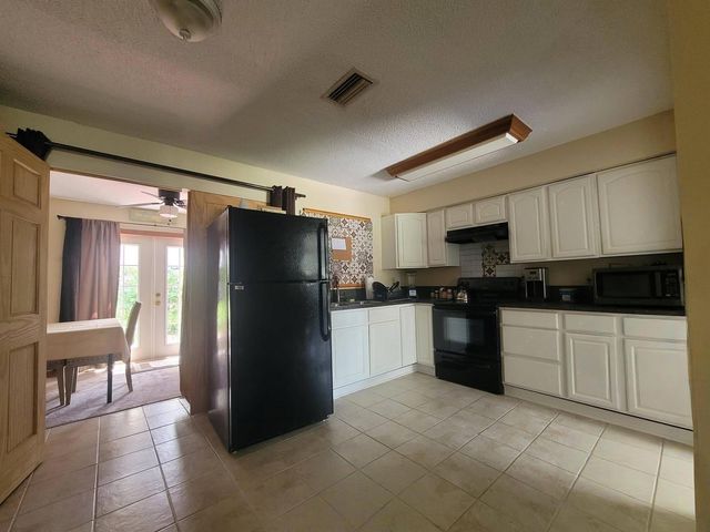 715 SE Forgal Street, Port St. Lucie, FL 34983