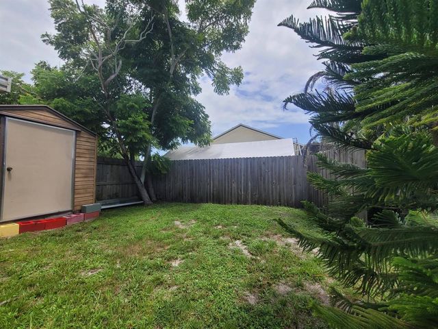 715 SE Forgal Street, Port St. Lucie, FL 34983