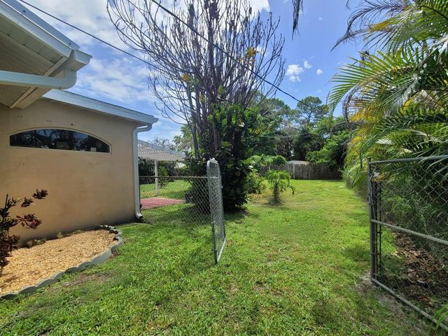 715 SE Forgal Street, Port St. Lucie, FL 34983
