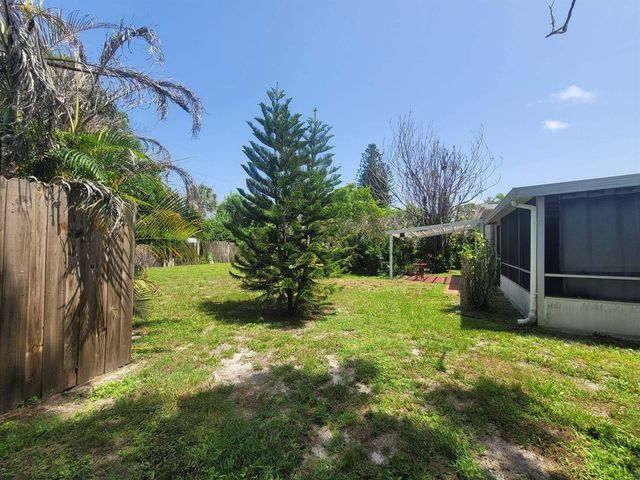 715 SE Forgal Street, Port St. Lucie, FL 34983