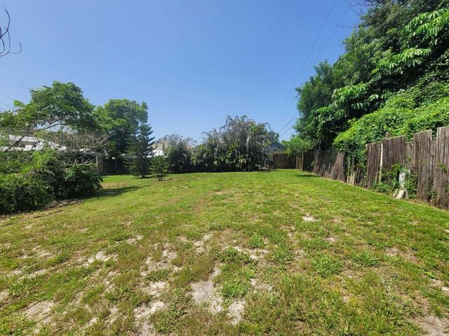 715 SE Forgal Street, Port St. Lucie, FL 34983