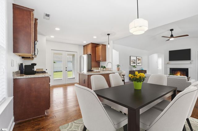 27 Macle Court, Travelers Rest, SC 29690