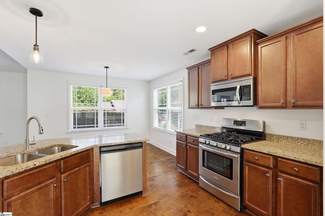27 Macle Court, Travelers Rest, SC 29690