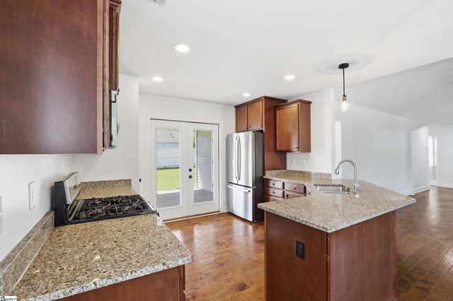 27 Macle Court, Travelers Rest, SC 29690
