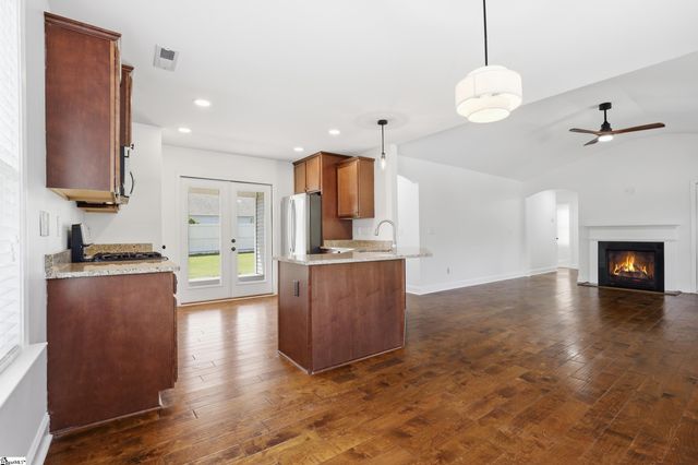 27 Macle Court, Travelers Rest, SC 29690