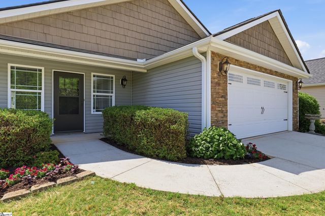 27 Macle Court, Travelers Rest, SC 29690