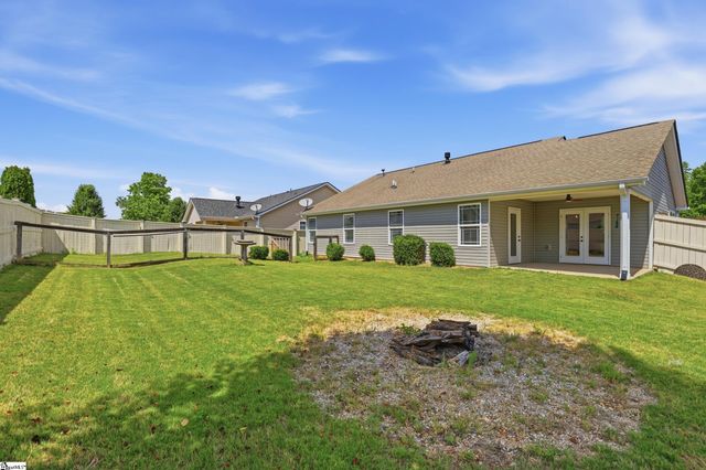 27 Macle Court, Travelers Rest, SC 29690