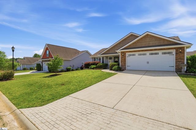 27 Macle Court, Travelers Rest, SC 29690