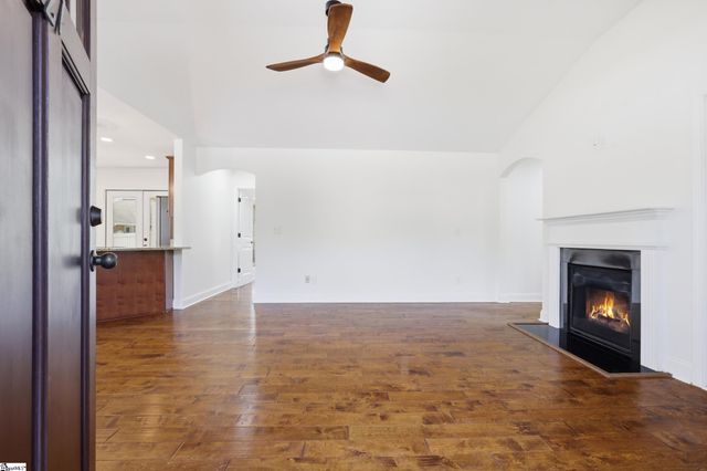 27 Macle Court, Travelers Rest, SC 29690