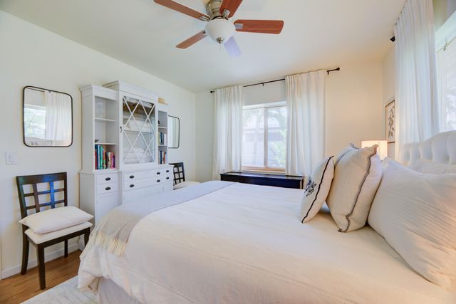 3940 NE 13th Avenue, Oakland Park, FL 33334