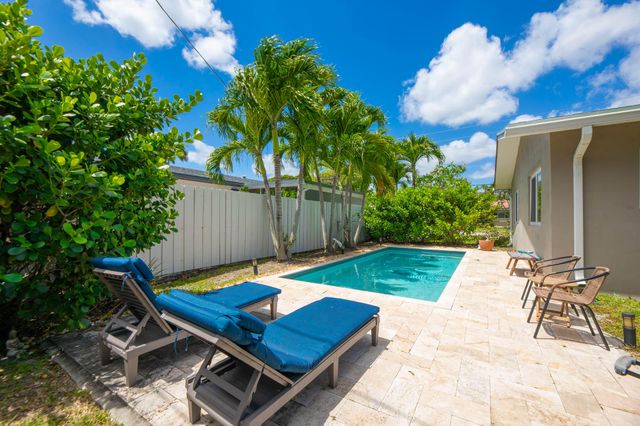 3940 NE 13th Avenue, Oakland Park, FL 33334