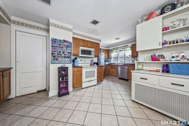 6 Rheel Street, Vernon, CT 06066