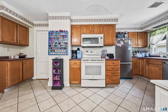 6 Rheel Street, Vernon, CT 06066