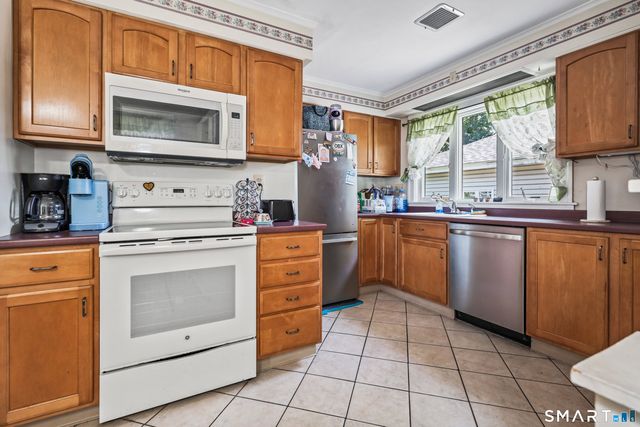 6 Rheel Street, Vernon, CT 06066