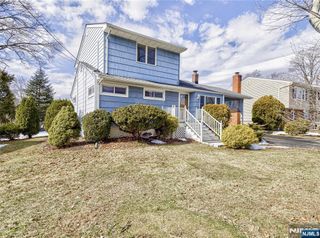 15 Glassboro Road, Par-troy Hills Twp., NJ 07054