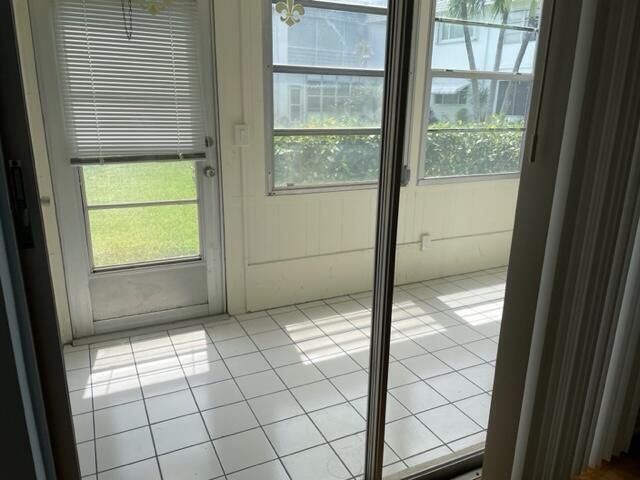 2960 Lake Osborne Drive 107, Lake Worth Beach, FL 33461