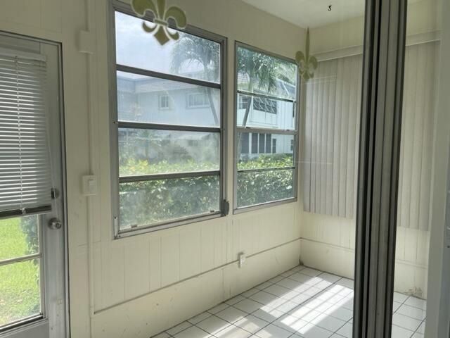 2960 Lake Osborne Drive 107, Lake Worth Beach, FL 33461