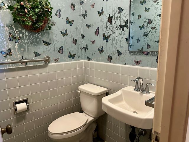 101 Ashburn Ave, Robstown, TX 78380