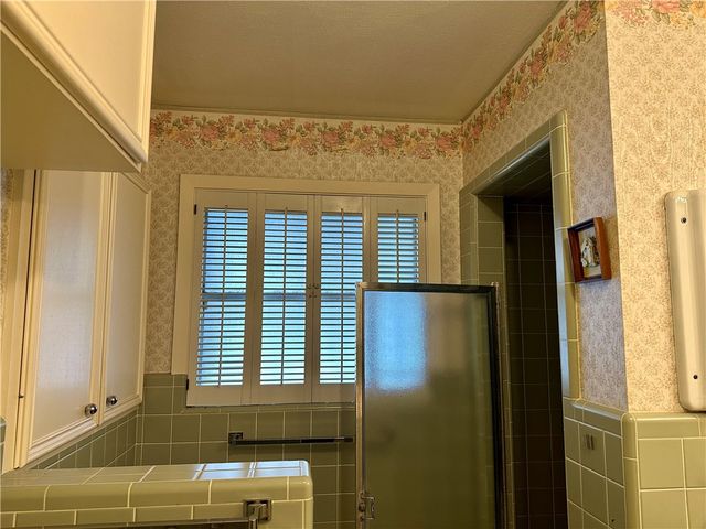 101 Ashburn Ave, Robstown, TX 78380