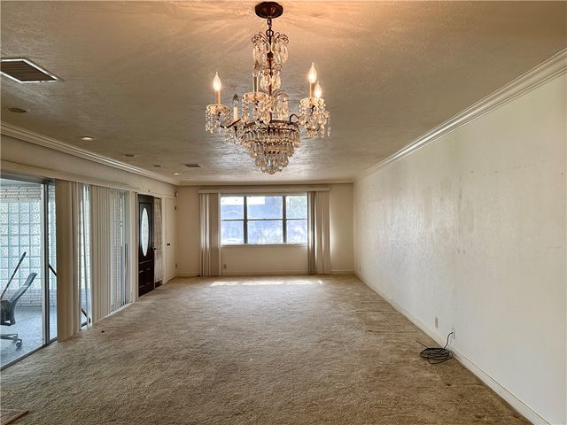 101 Ashburn Ave, Robstown, TX 78380