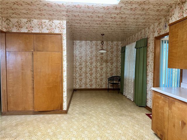 101 Ashburn Ave, Robstown, TX 78380