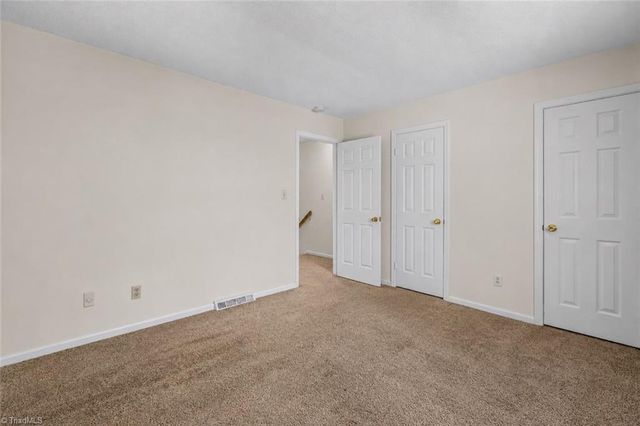 4000 S Bend Drive 109, Winston-salem, NC 27107