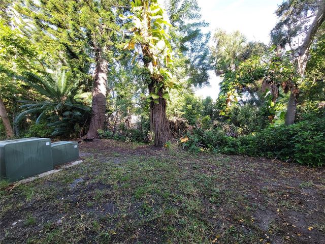2009 CANAL DRIVE N4, Bradenton, FL 34207
