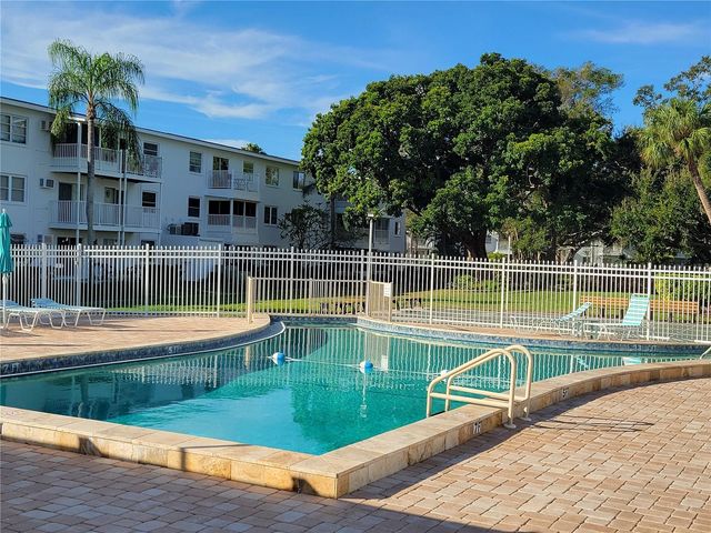 2009 CANAL DRIVE N4, Bradenton, FL 34207