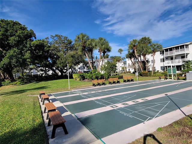 2009 CANAL DRIVE N4, Bradenton, FL 34207