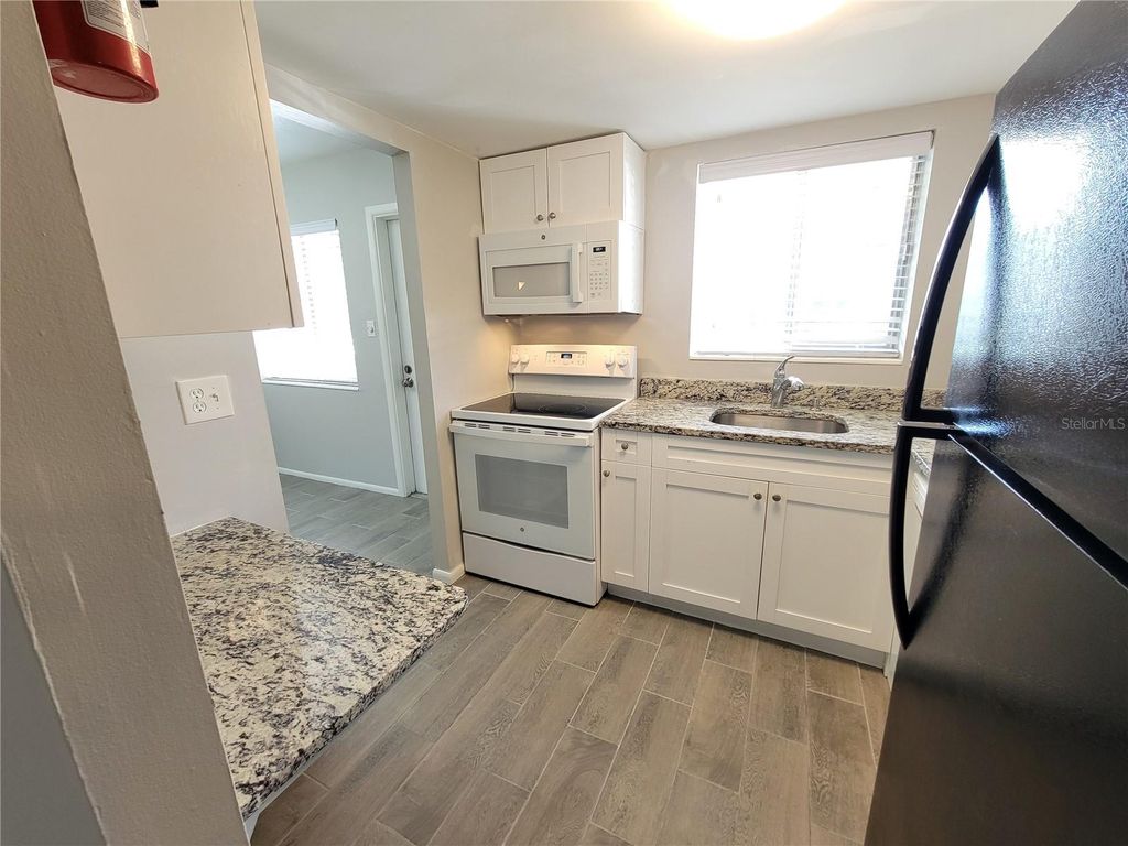 2009 CANAL DRIVE N4, BRADENTON, FL 34207 — photo 5