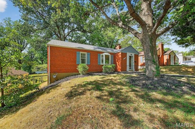 429 N Clay Avenue, Ferguson, MO 63135