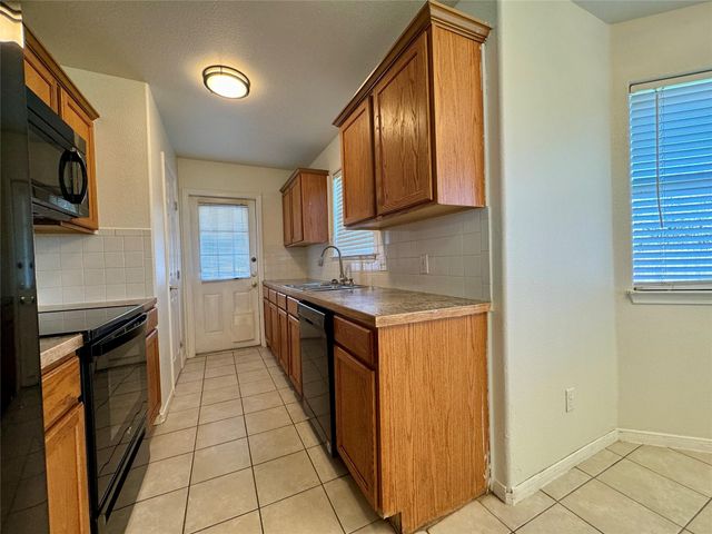 710 Honeysuckle DR, Leander, TX 78641