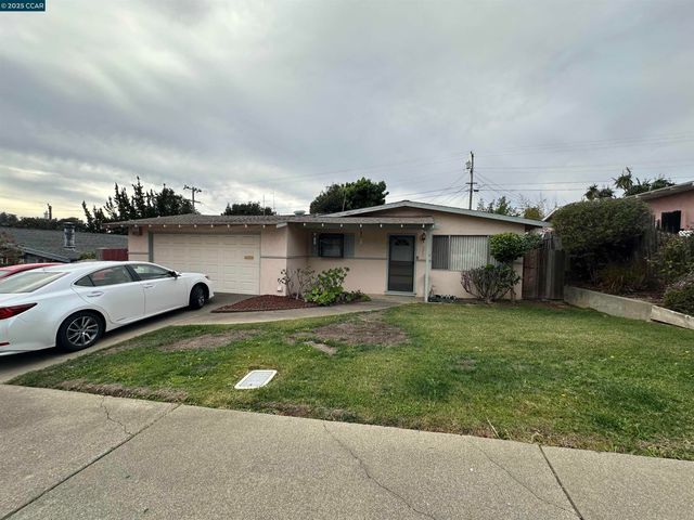 323 De Anza Dr, Vallejo, CA 94589