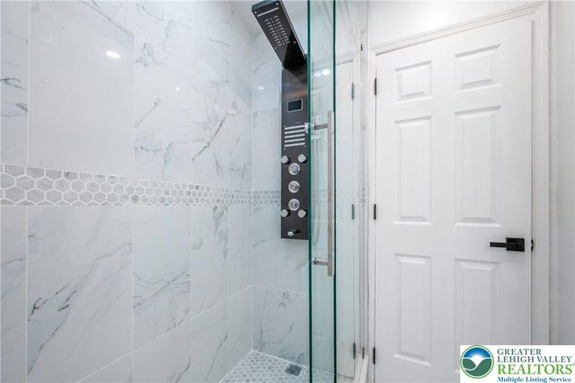 339 Stony Brook Drive, Chestnuthill Twp, PA 18360