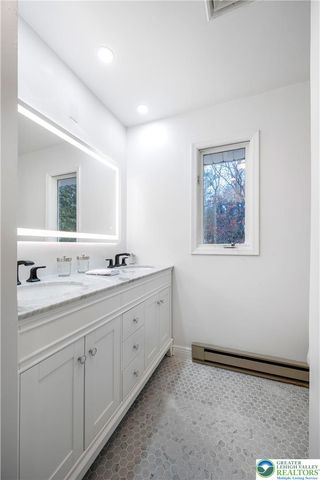 339 Stony Brook Drive, Chestnuthill Twp, PA 18360
