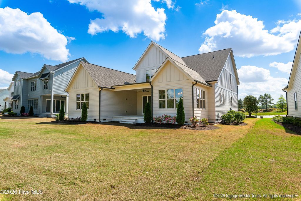 Image 43 of property listing at 200 Pine Tree Point, Snow Hill, NC 28580