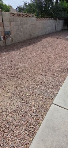 571 Roxella Lane C, Las Vegas, NV 89110