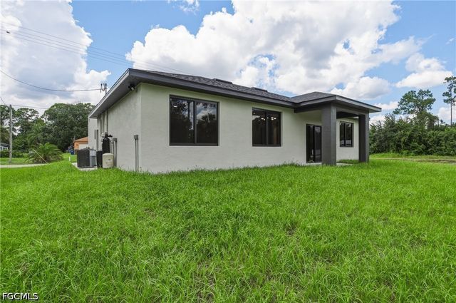 722 Roosevelt AVE, Lehigh Acres, FL 33936