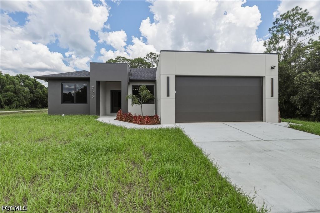 722 Roosevelt AVE, Lehigh Acres, FL 33936