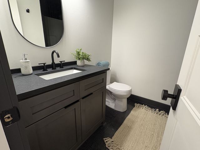 1104 S Graycroft Ave, Madison, TN 37115