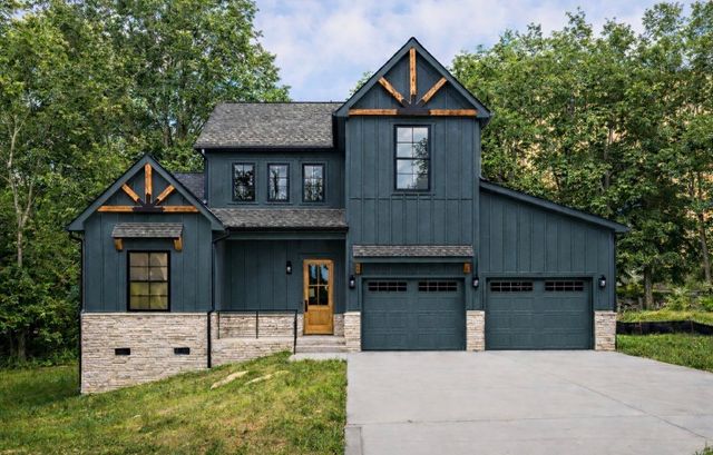 1104 S Graycroft Ave, Madison, TN 37115