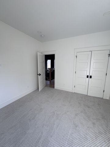 1104 S Graycroft Ave, Madison, TN 37115