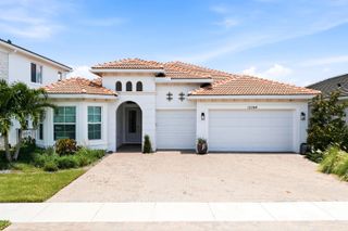 12269 Waterstone Circle, Palm Beach Gardens, FL 33412