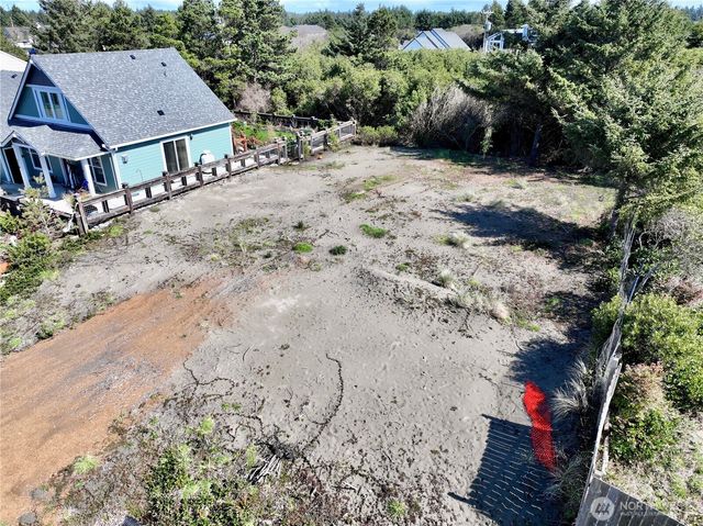 578 Sand Dune Avenue SW, Ocean Shores, WA 98569
