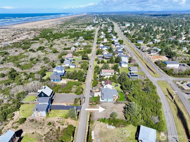 578 Sand Dune Avenue SW, Ocean Shores, WA 98569