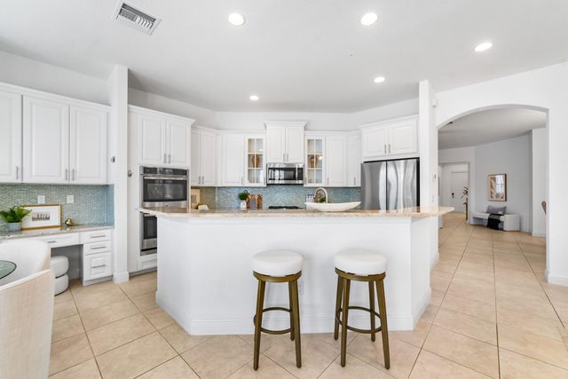 9820 S Miralago Way, Parkland, FL 33076