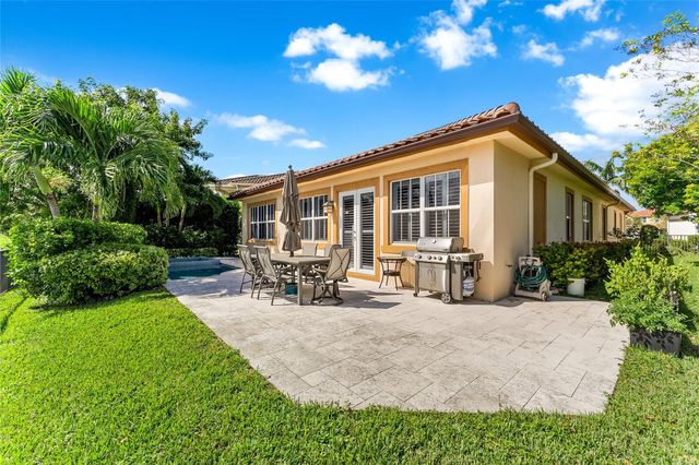 9820 S Miralago Way, Parkland, FL 33076