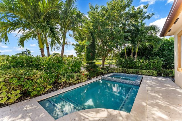 9820 S Miralago Way, Parkland, FL 33076